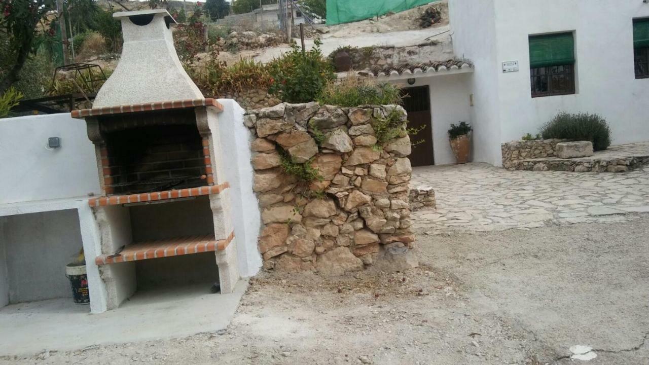 Landhaus Cueva Rural La Noguera *